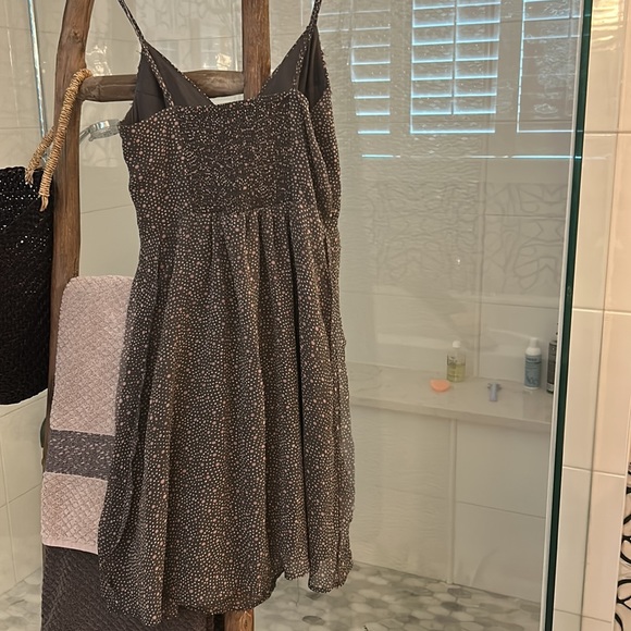 American Eagle Outfitters gray mini dress. Size 4. Excellent condition. - Picture 4 of 9